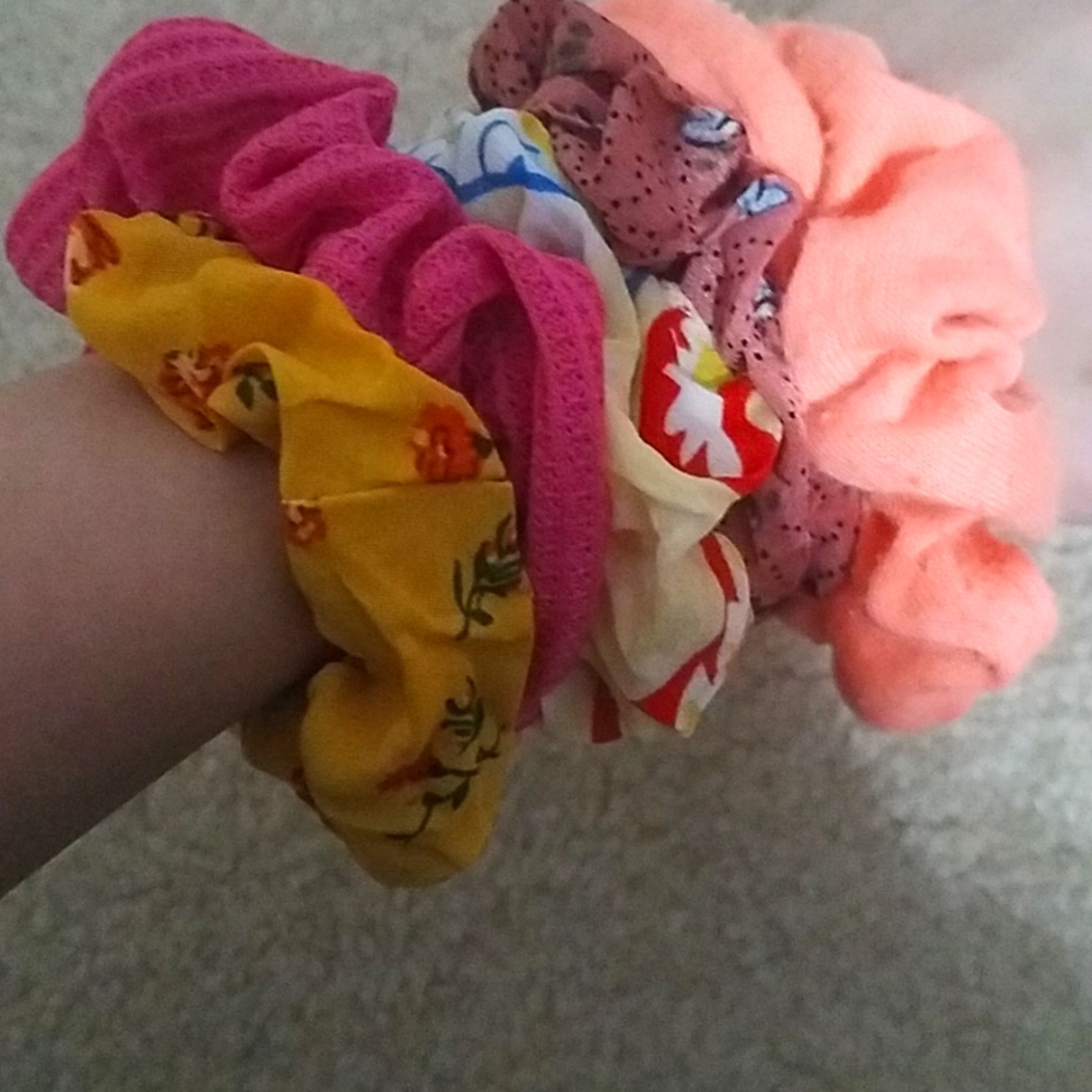 I am selling my scrunchies at least some of them